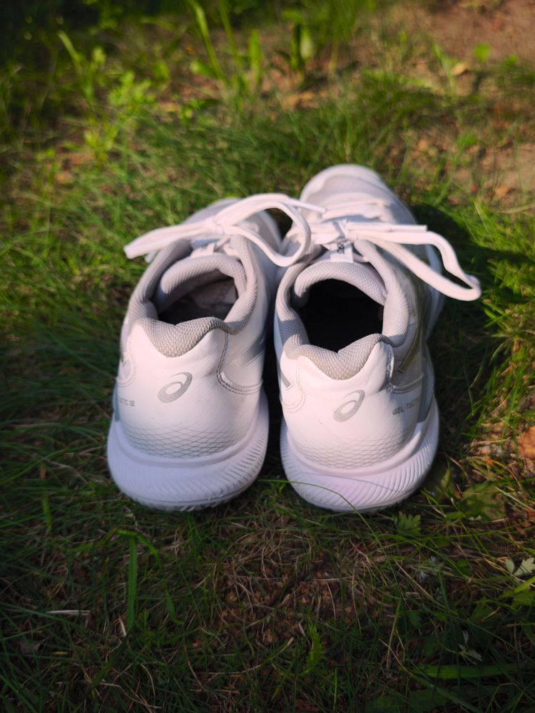 Asics White Running Shoes image 4