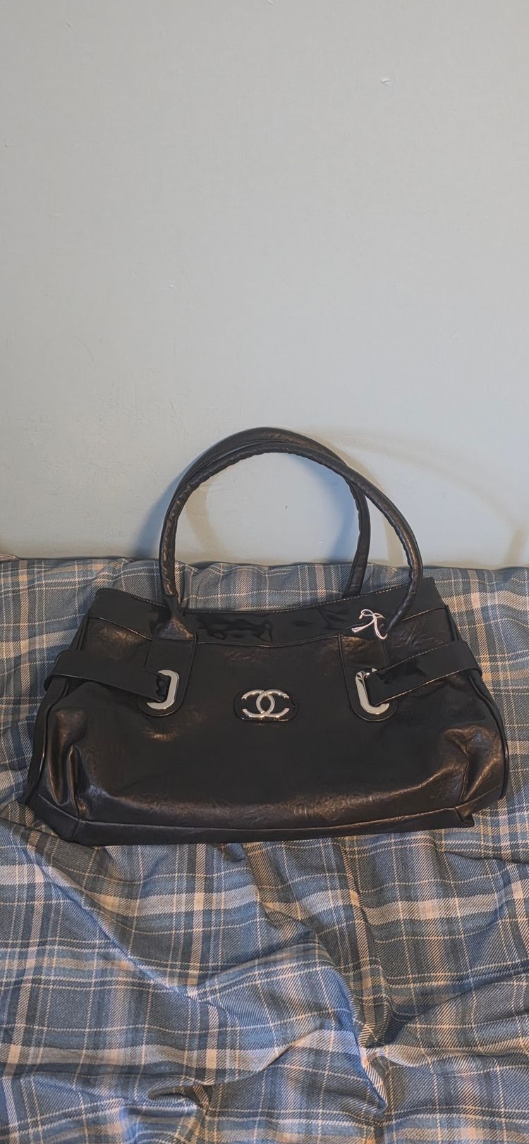 Chanel handbag in great condition original 