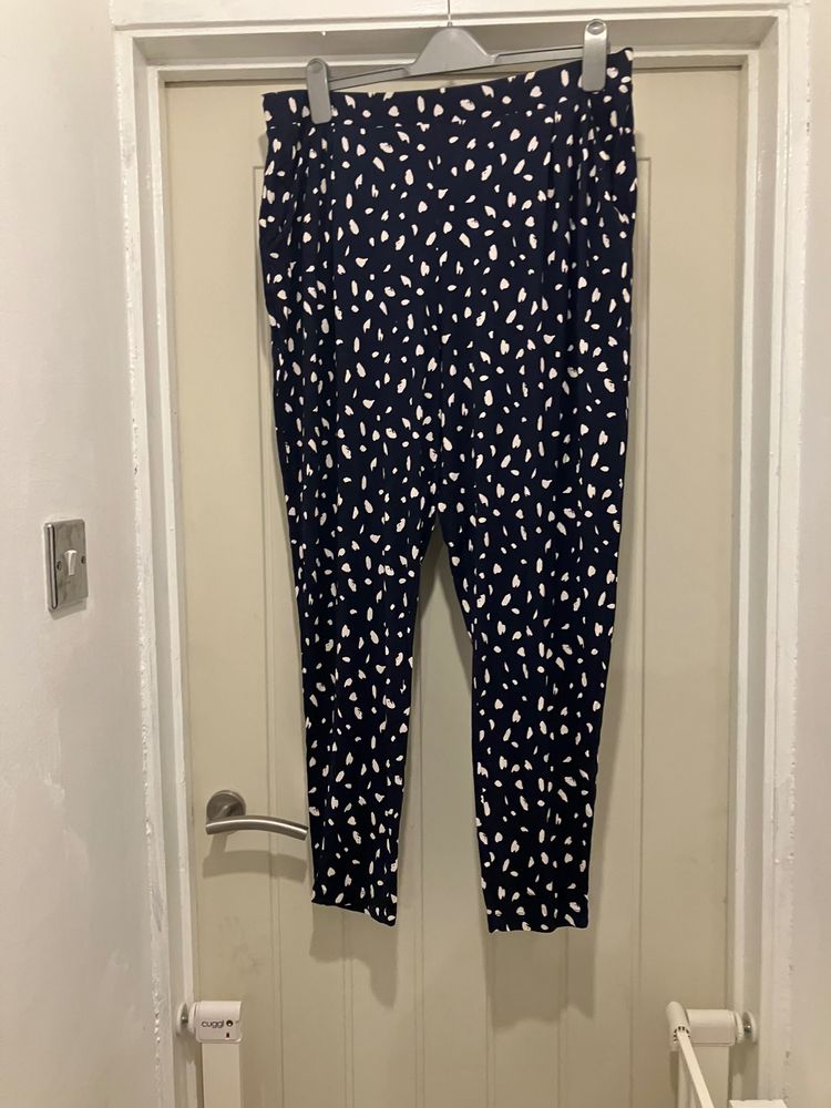 B N.B. Abu  And White Patterned Pants