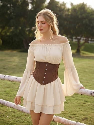 Immagine di Cream Layered Dress With Bell Sleeves 4
