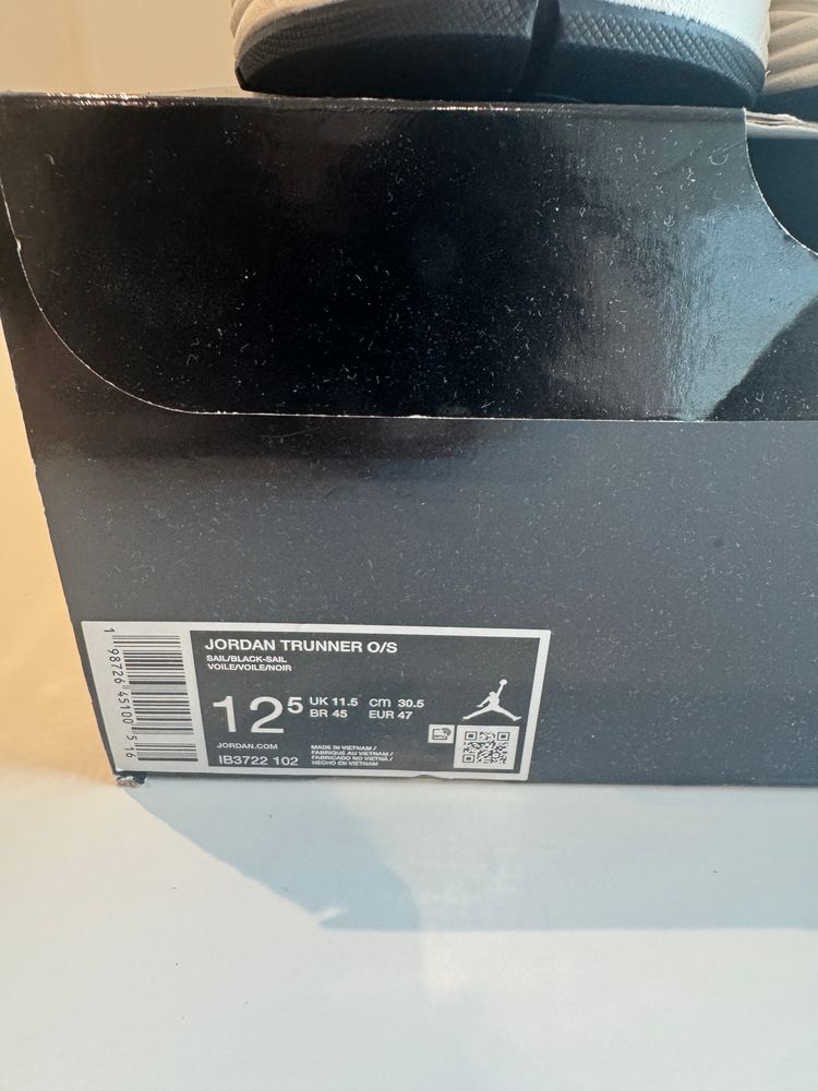Jordan Trunners O/S  9