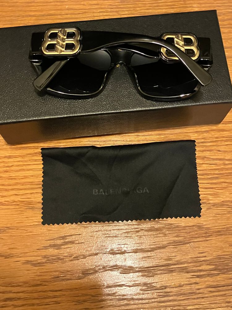 Black balenciaga glasses 3