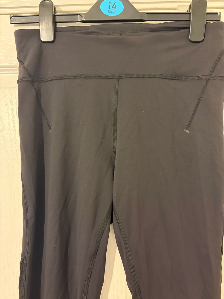 Immagine di Lululemon rare  Black running Leggings UK 12 5