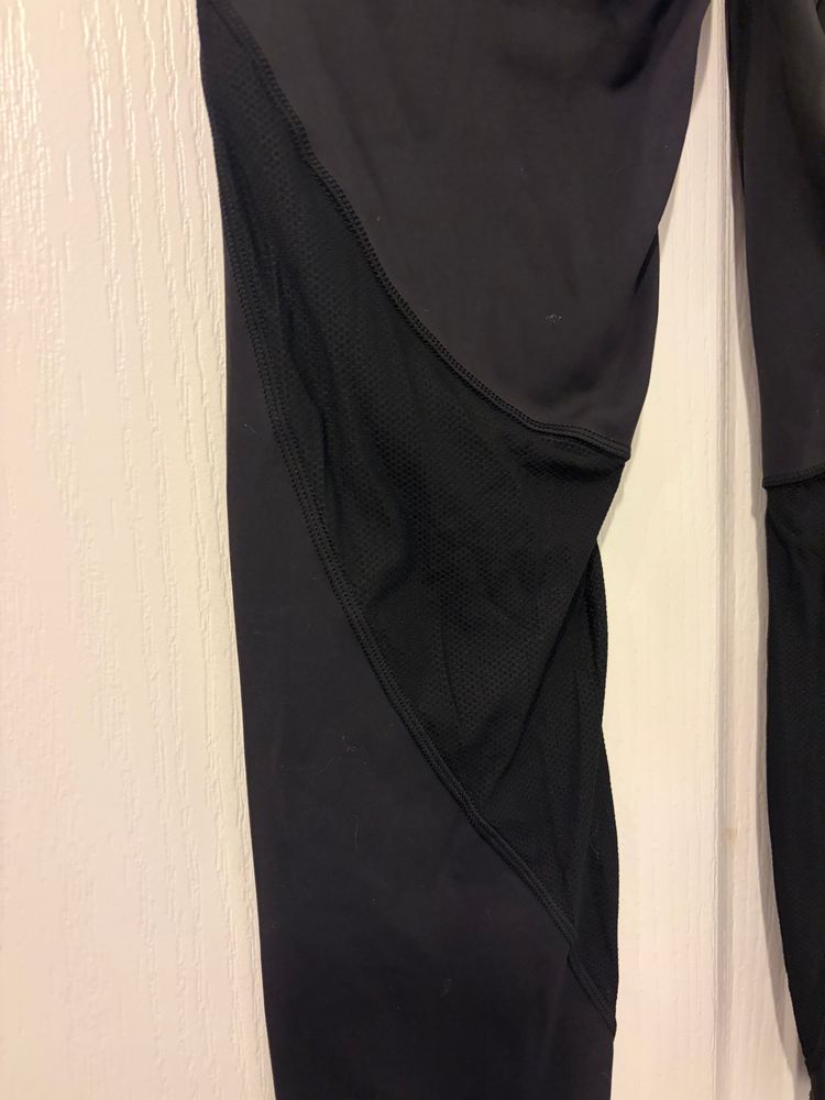 Immagine di Lululemon rare  Black running Leggings UK 12 3