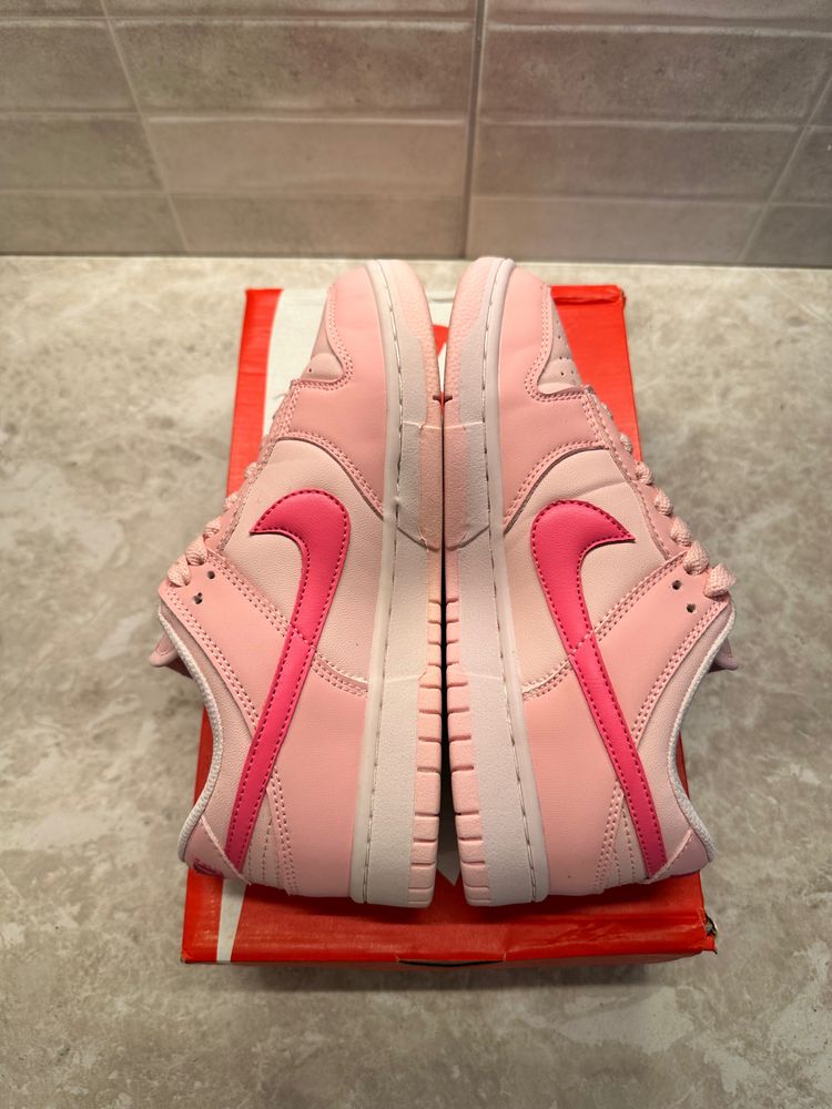 Nike  Sneakers Dunk Low Pink  3