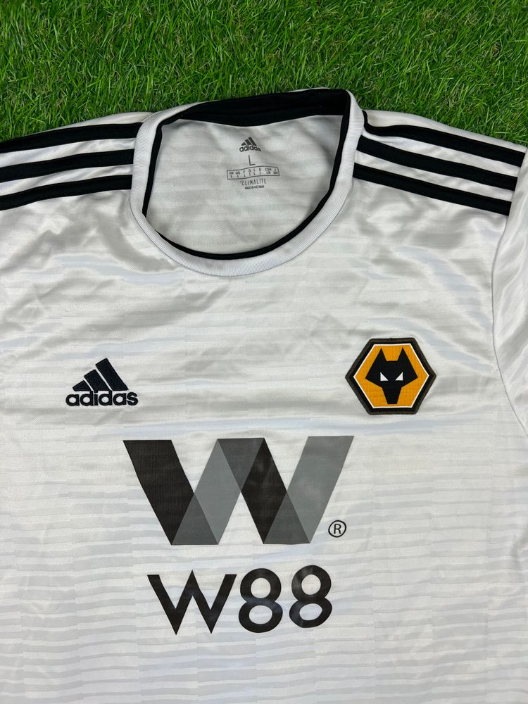 Wolverhampton Wanderers 2018/2019 away football shirt- adidas- size large  2