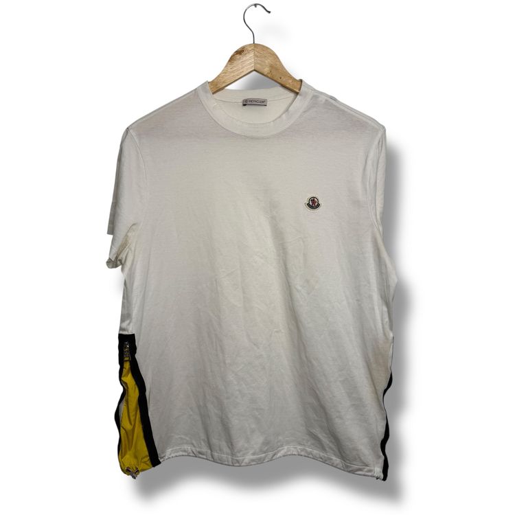 Moncler T-shirt White, medium relaxed