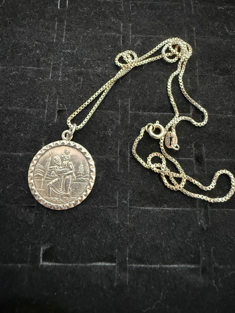 Silver Pendant Necklace
