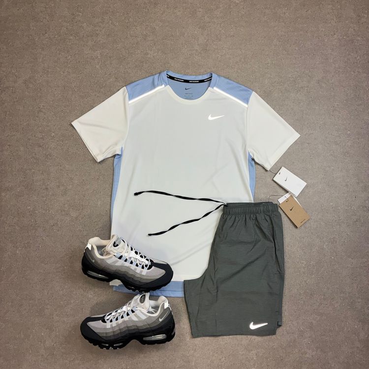 Immagine di Nike Miler White / Cobalt Bliss & Challenger Grey 1