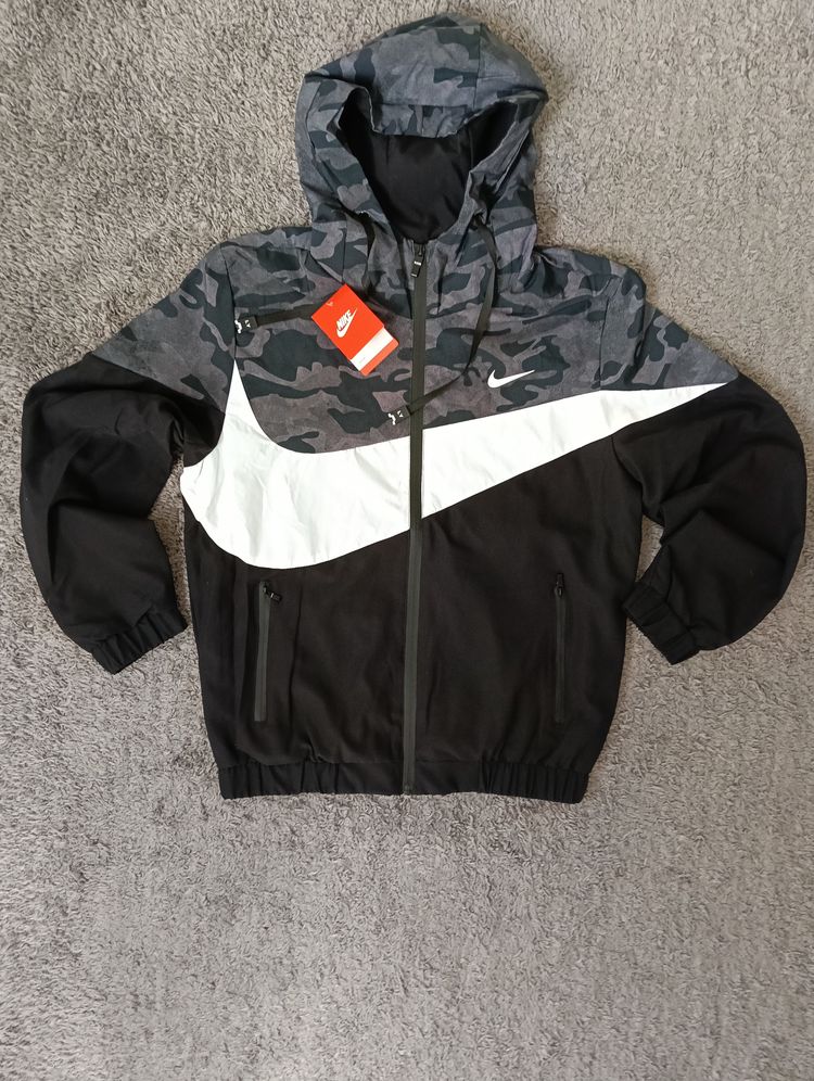 Jacket big logo Nike M/L