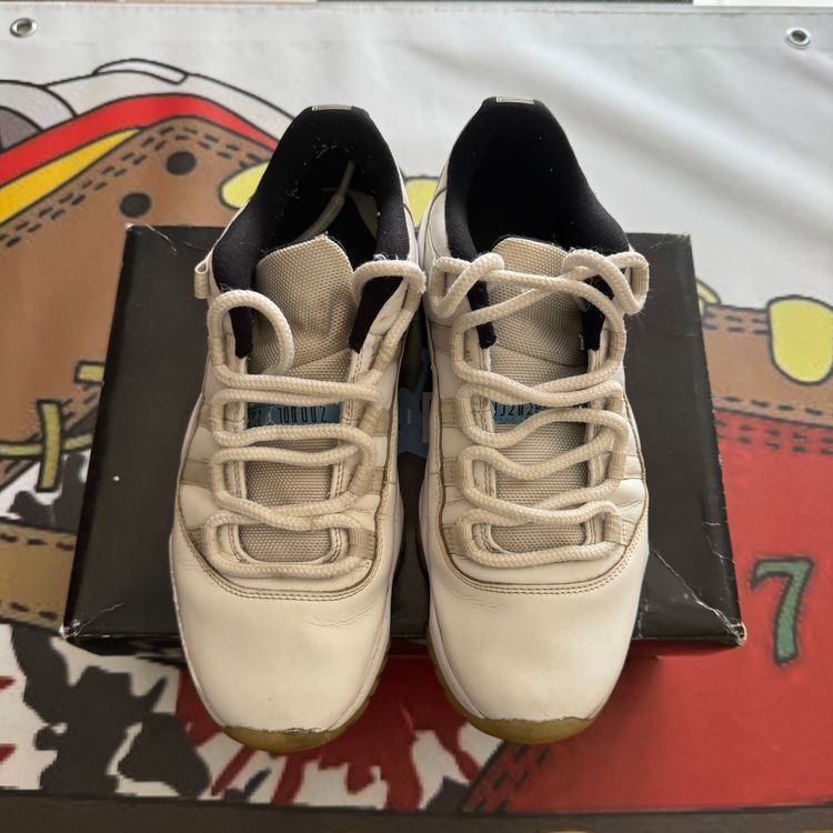 Air Jordan 11 Retro Low 42 image 2