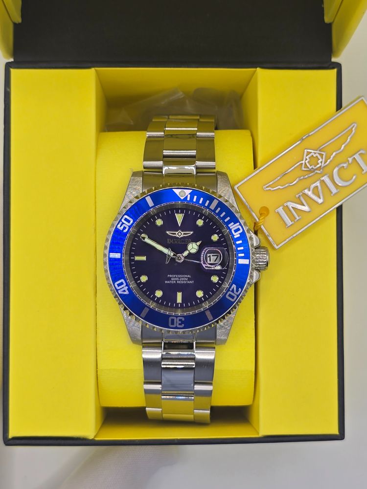Invicta  Coastpath Stainless Steel Wristwatch With Blue Bezel imagen 9