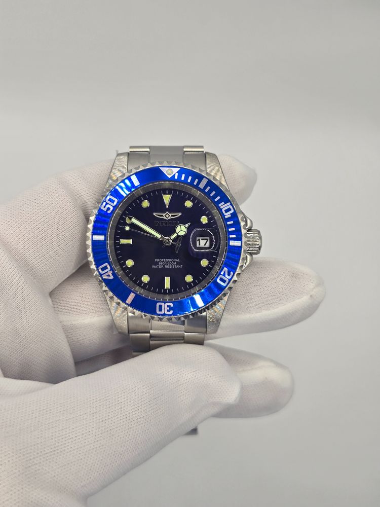 Invicta  Coastpath Stainless Steel Wristwatch With Blue Bezel imagen 2