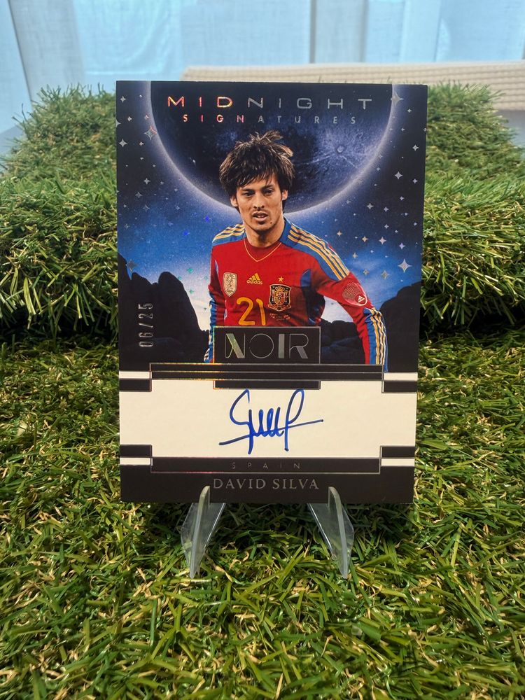 Other Midnight Signatures Noir David Silva Collectible Card product image