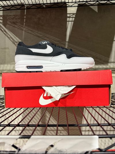 SP7 Nike AM1 Essential Off Noir Vast Grey Brand New In Box