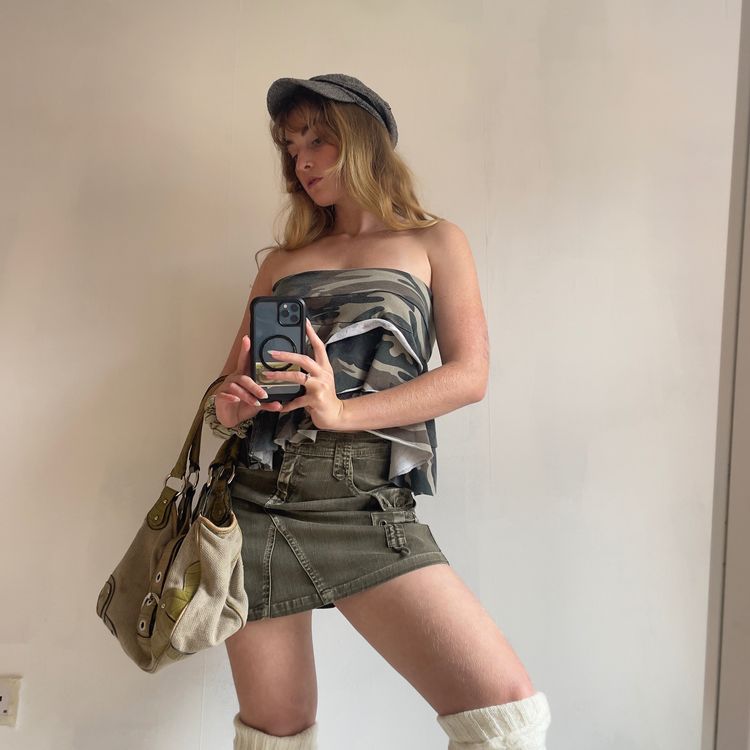 Y2K Faded Khaki Cargo Mini Skirt imagen 1
