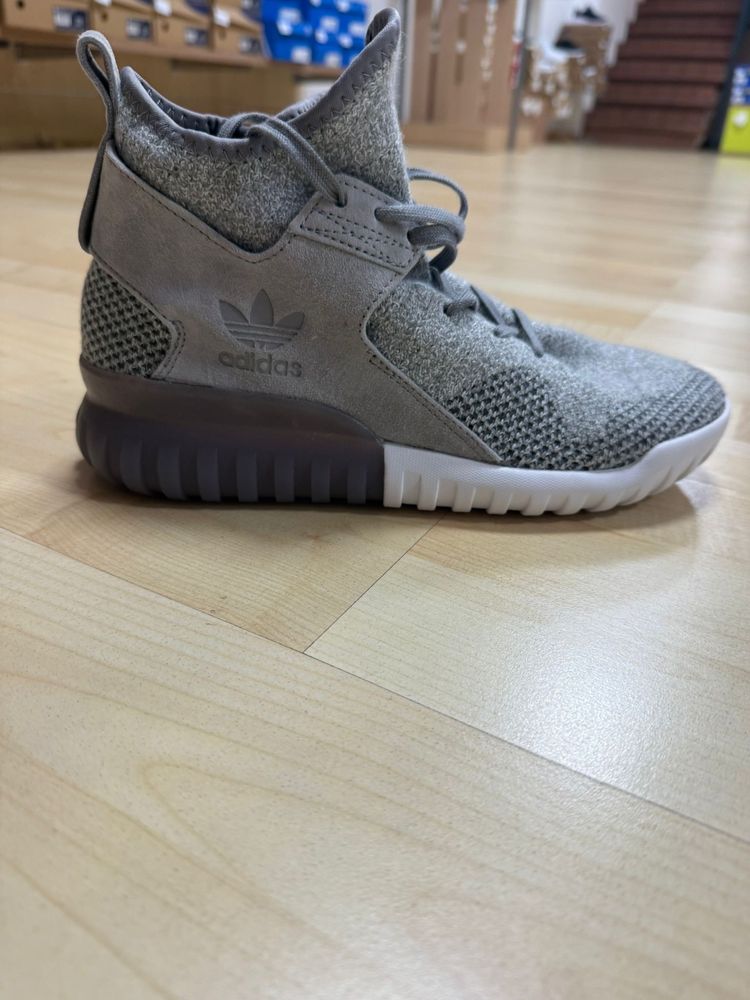 Adidas tubular Sneaker