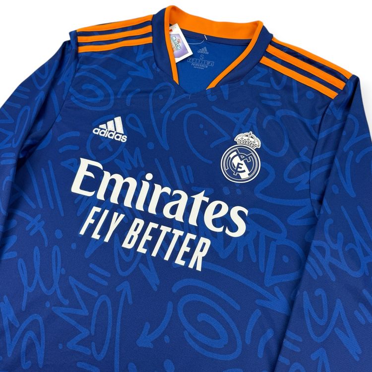 Real Madrid 2021 L/S Away Shirt (S) image 5