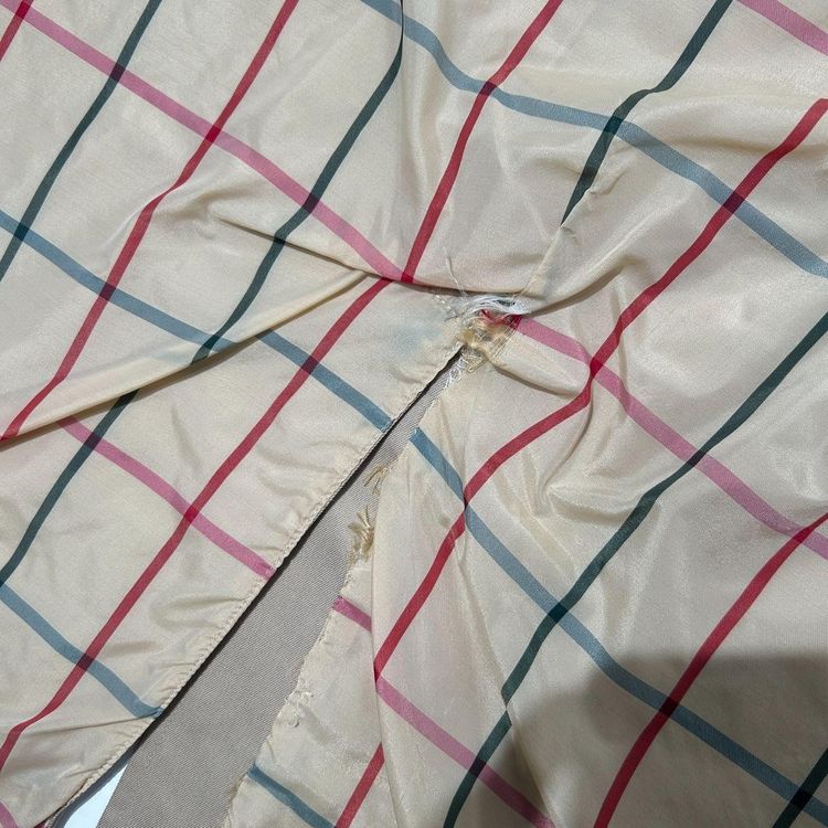 Burberry Cream Trench Coat imagen 7