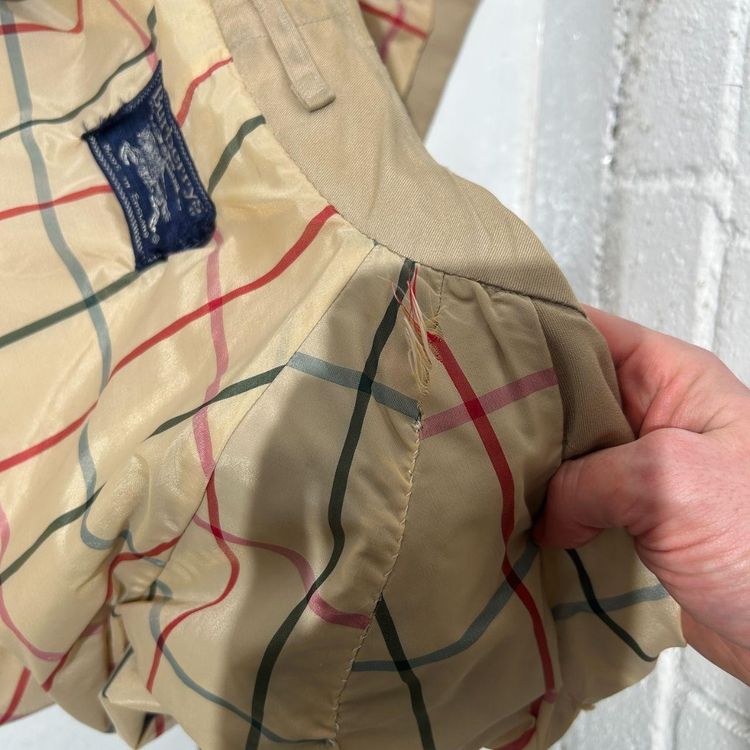 Burberry Cream Trench Coat imagen 8