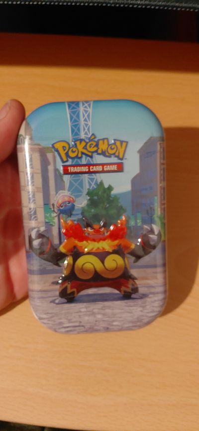 Pokémon Trading Card Game Tin