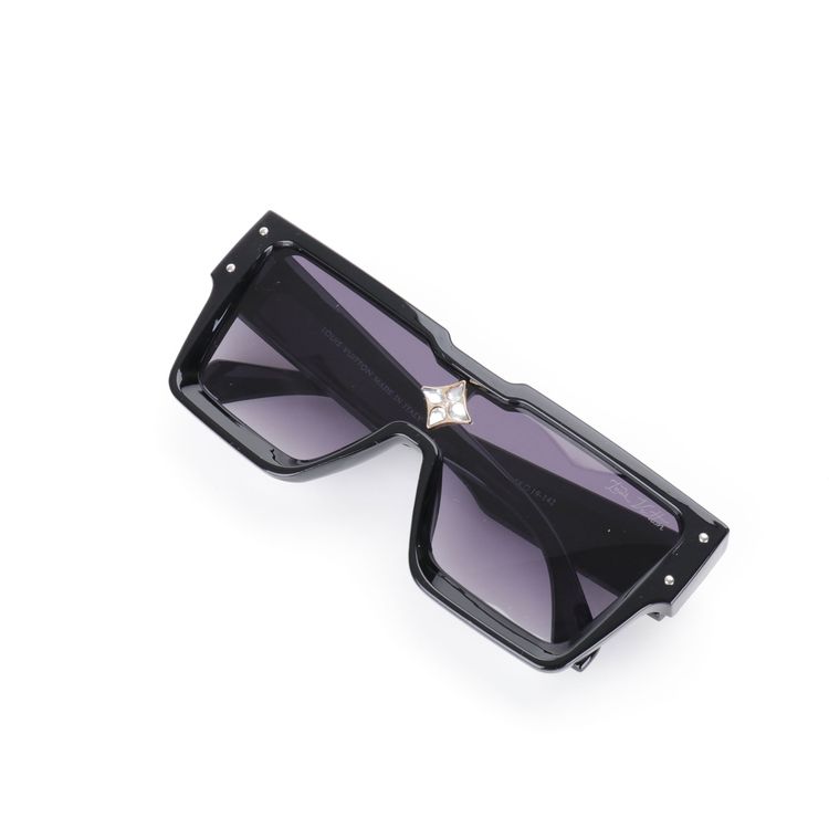 Louis Vuitton sunglasses image 4
