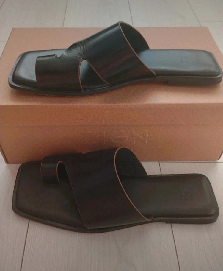 Other Klapki Czarne Zign product image