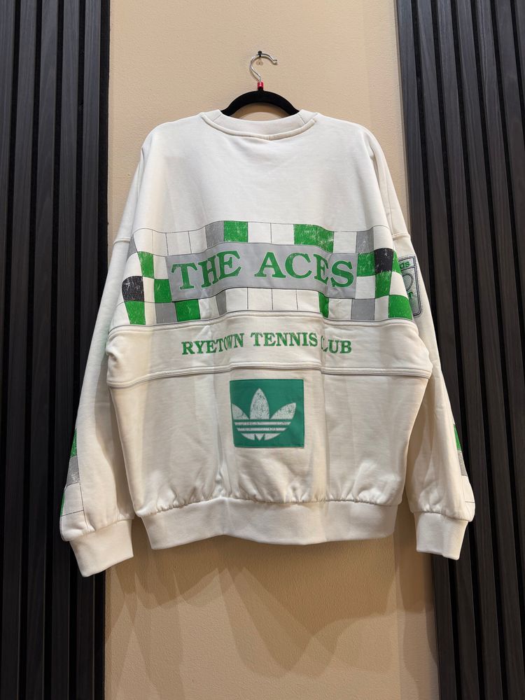 Adidas Sweatshirt