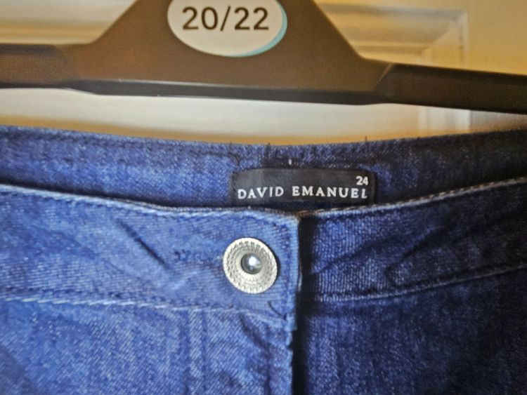 David Emanuel dark blue denim jeans obraz 3