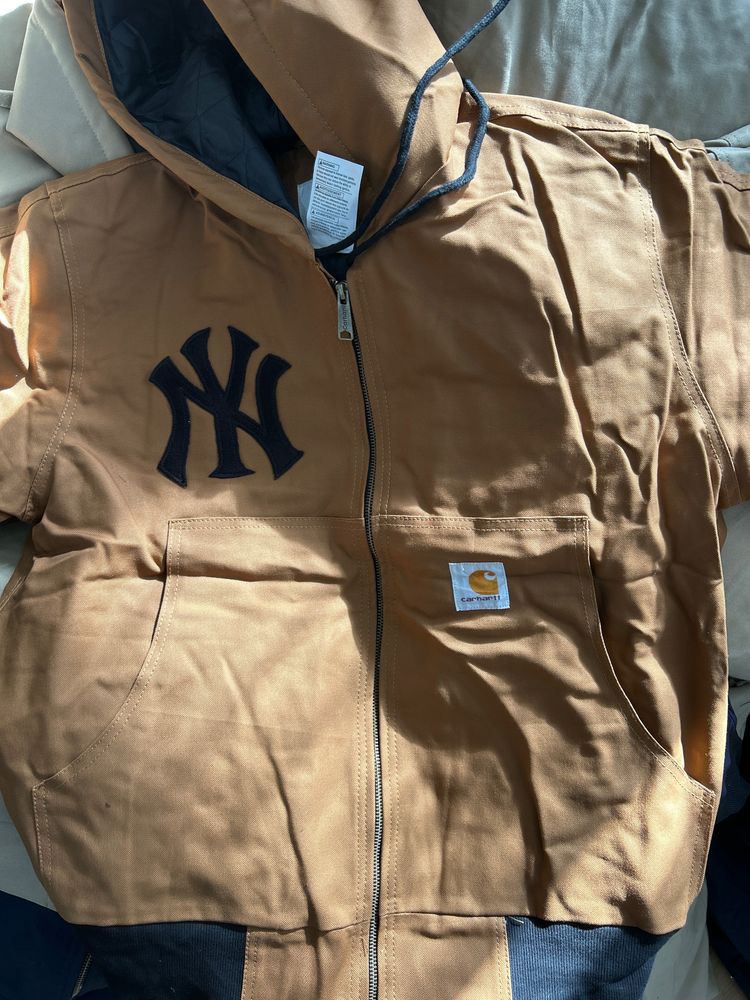 Carhartt reworked Brown Zip-Up Hoodie With New York Yankees Logo