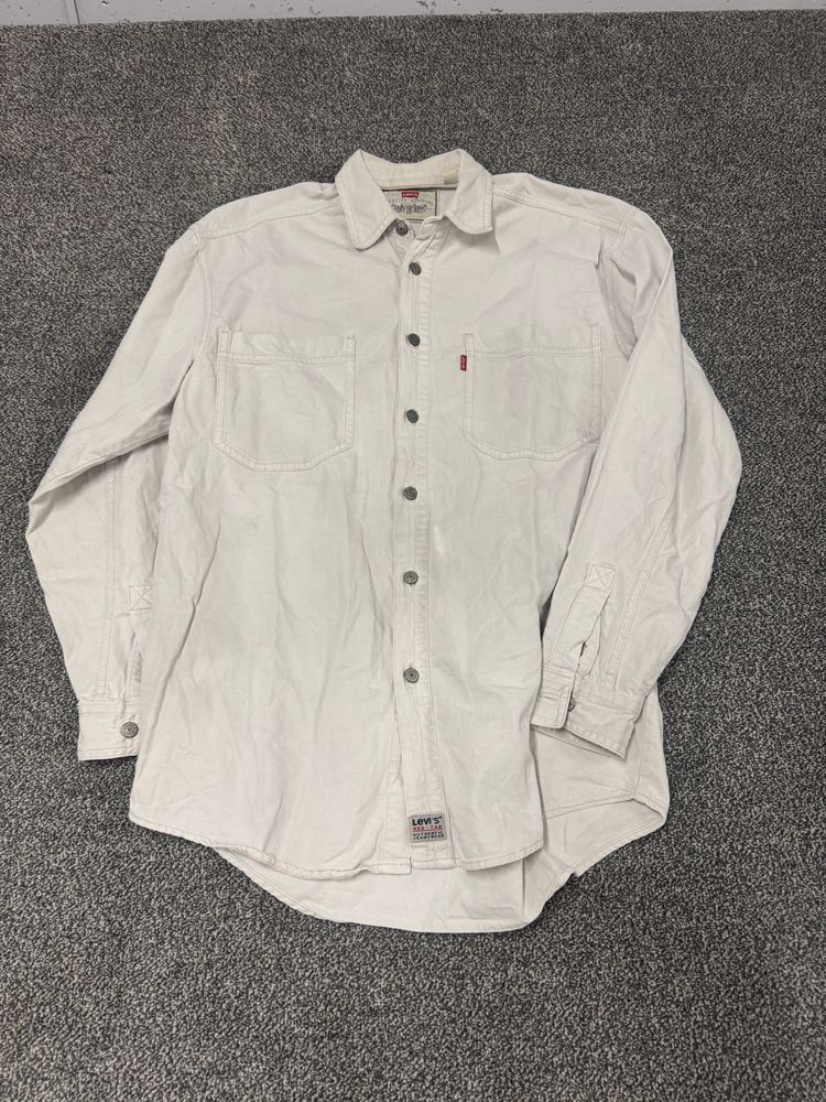 Levi'S White Long Sleeve Button-Up Shirt