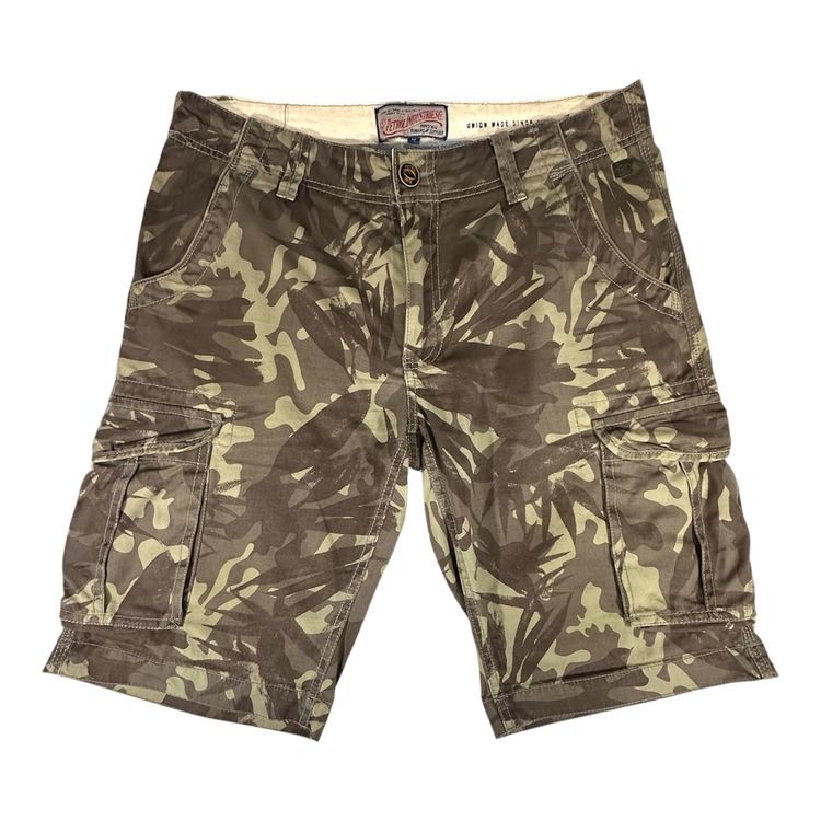 Petrol Industries Camouflage Cargo Shorts (M)