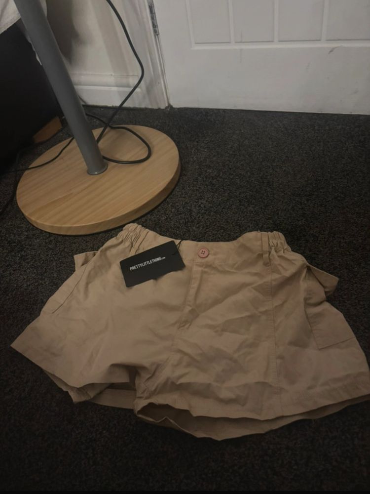 PrettyLittleThing Prettylittlething Beige Shorts product image