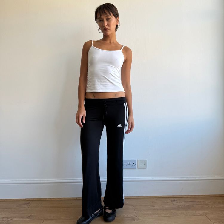 Black Adidas flared yoga pants - Size XS obraz 8