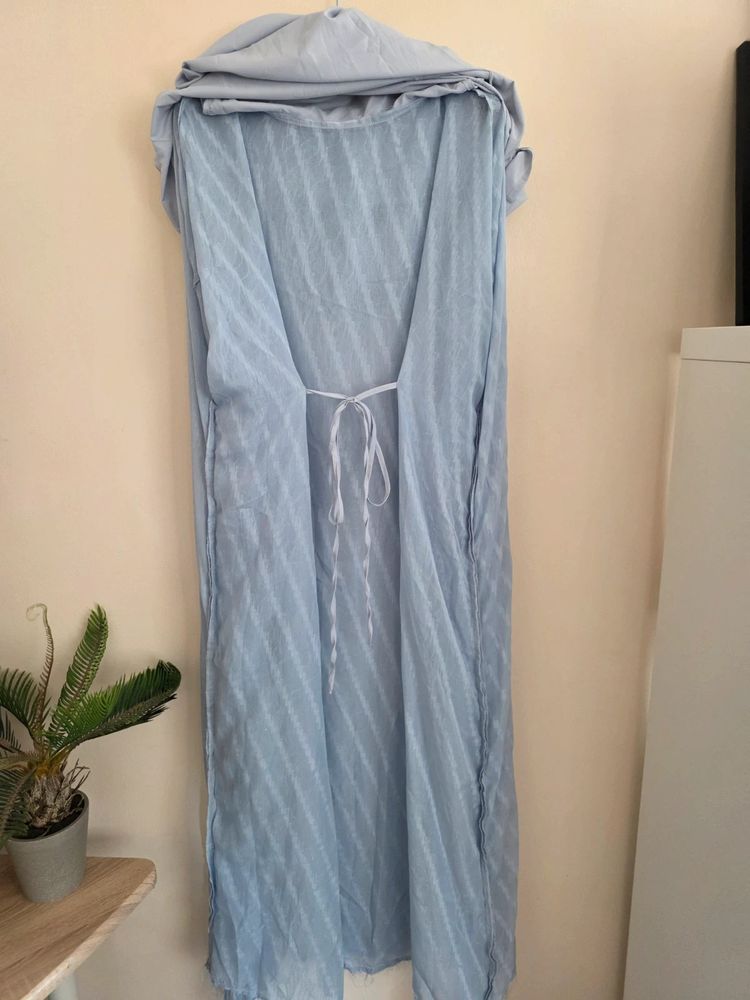 Immagine di Shein Baby Blue Feather / Eyelash Textured Kaftan & Slip Dress (Size M/ UK10-12) 4