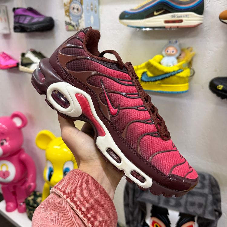 UK 8.5 Nike Air Max Plus TN Burgundy Crush (Brand New)