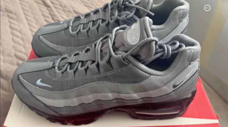 Nike Air Max 95 Sneakers Size 11