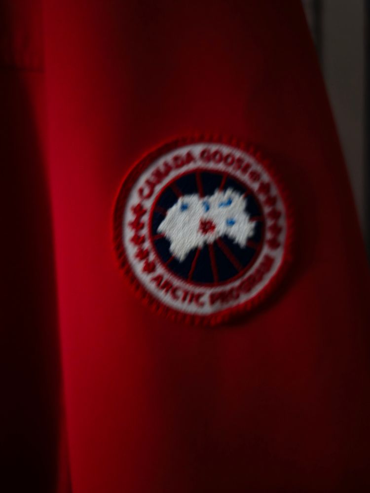 Canada goose Red Jacket 2