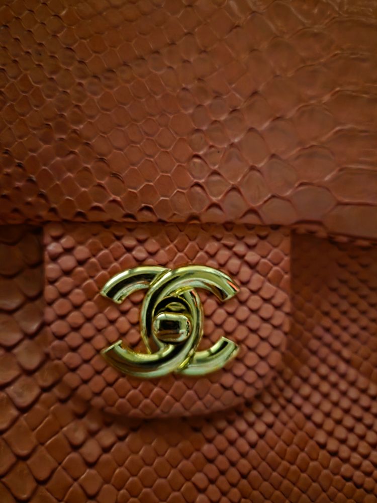 Cc pink Snakeskin Leather Handbag image 2