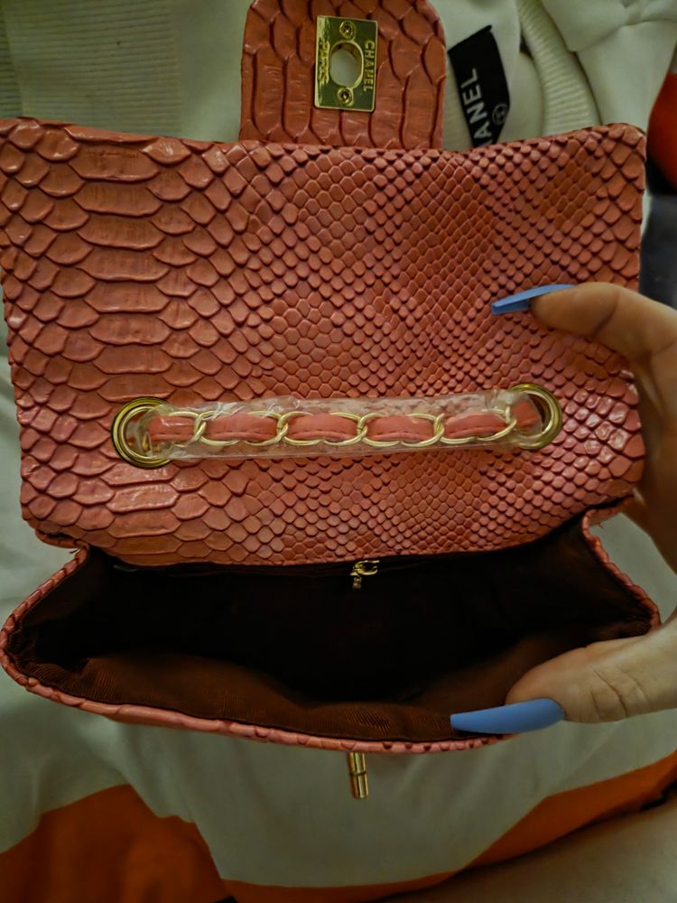 Cc pink Snakeskin Leather Handbag image 6