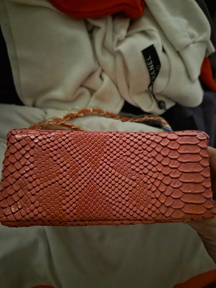 Cc pink Snakeskin Leather Handbag image 3