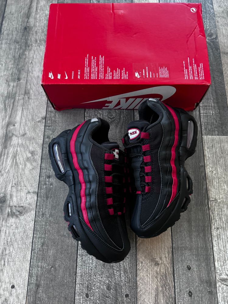 Nike Air Max 95 Trainers “Black Infared” - RRP £175