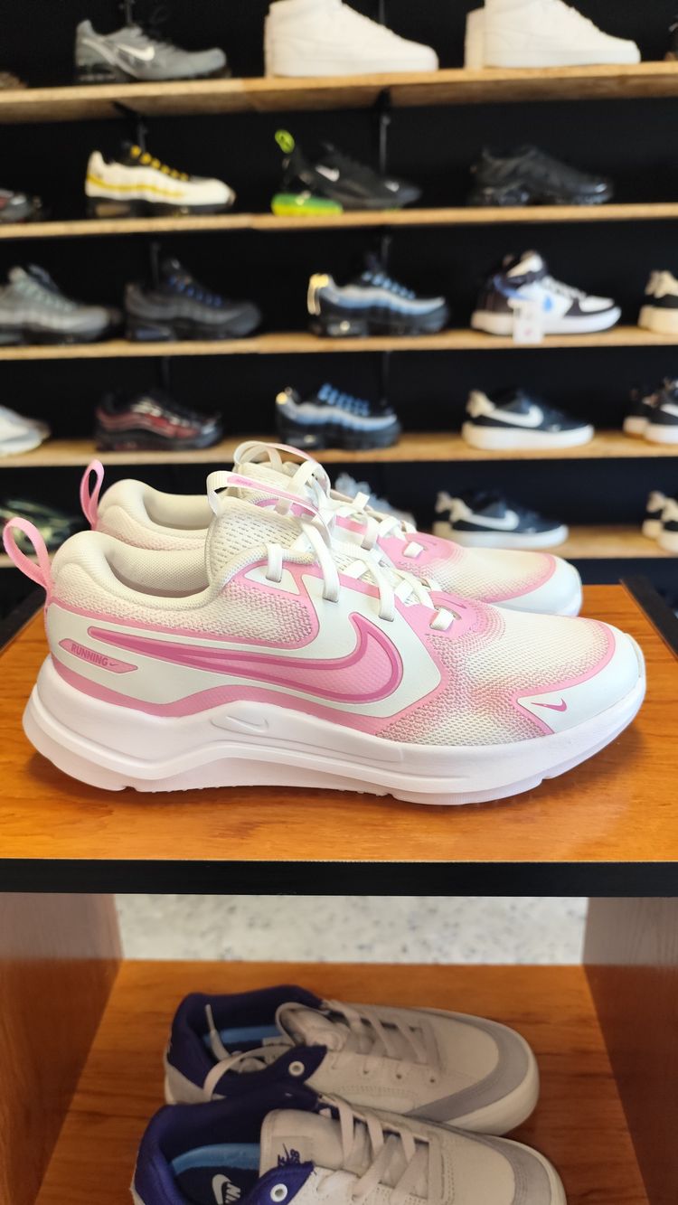 Nike Stelar Runner 