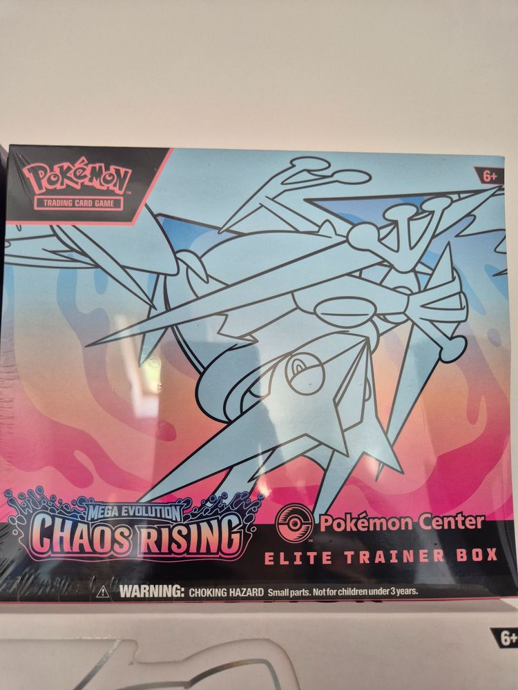 Pokémon Center Mega Evolution Chaos Rising Elite Trainer Box