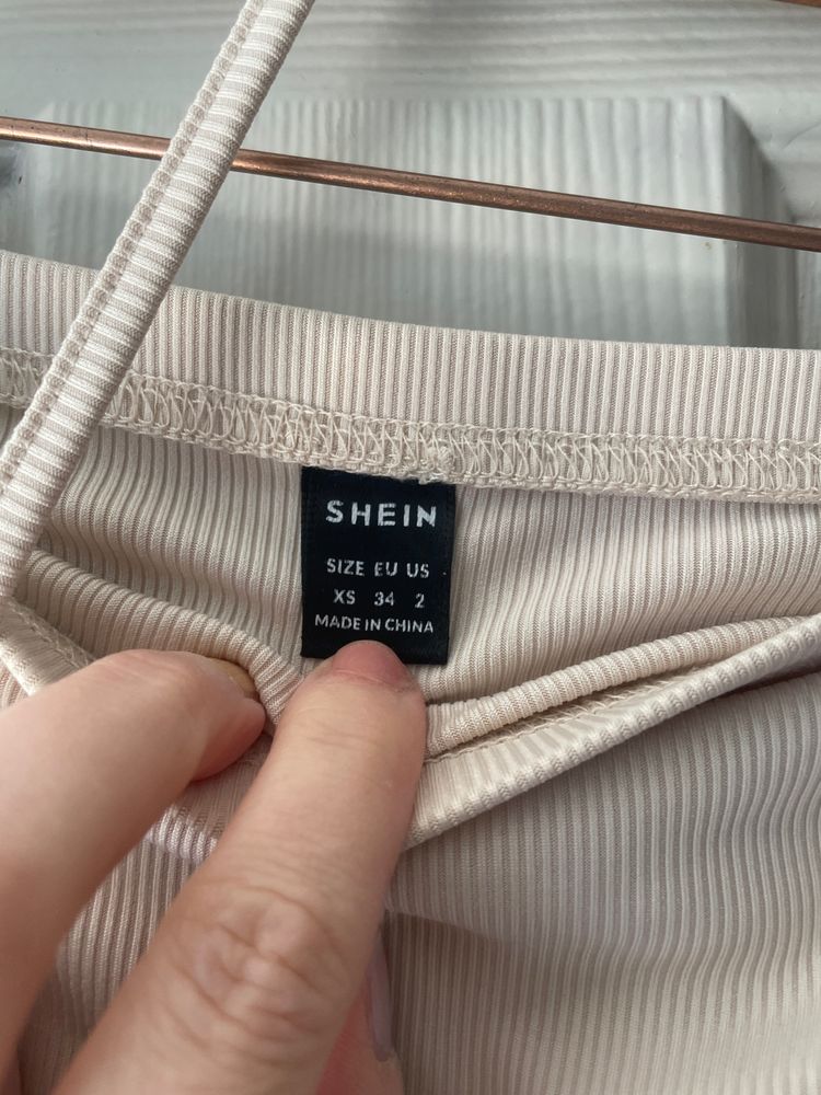 Immagine di Shein Ruched Side Midi skirt 2