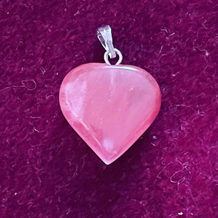 New Cherry Quartz Puff Heart Love Crystal Pendant Healing Birthday Valentine Gift 1