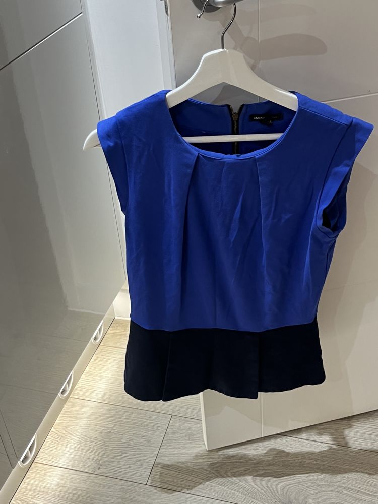 Blue And Black Sleeveless Top ( ref. 25 )