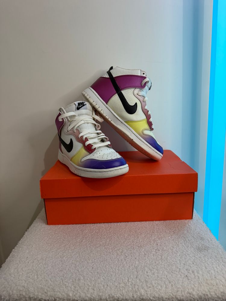 Nike High-Top Sneakers-Color [size 39 ]