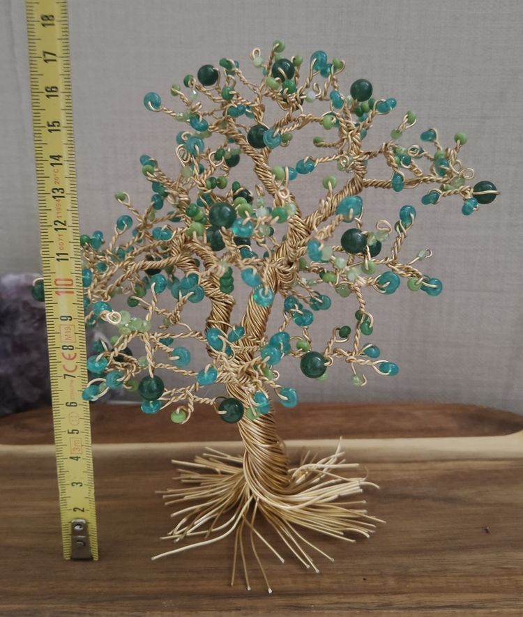 Immagine di Decorative Wire Tree Sculpture 2