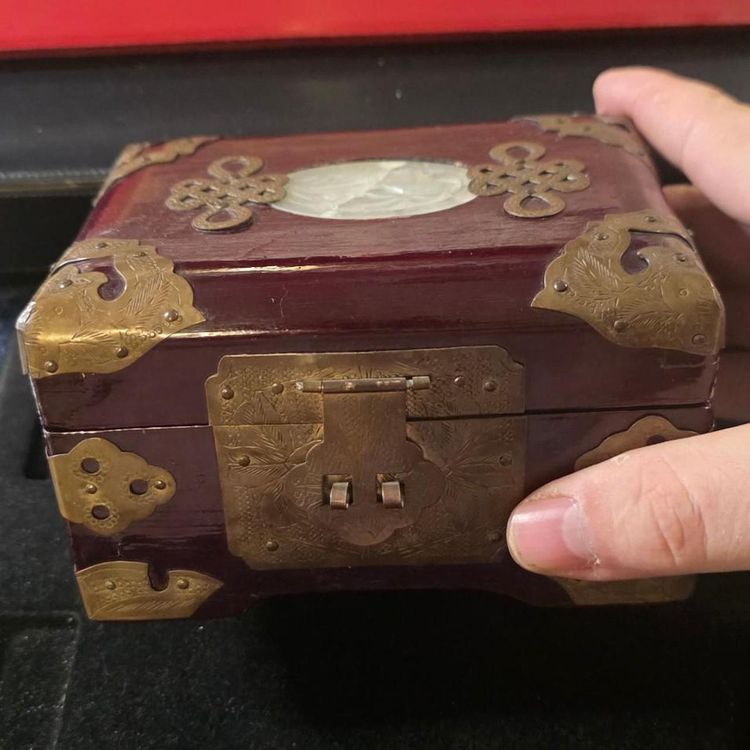 Decorative Wooden Jewelry Box Chinese vintage 